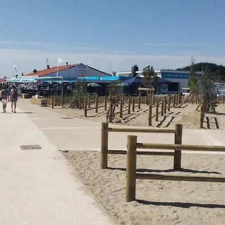 Le Manoa Foncillon Parking Prive